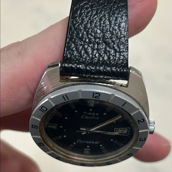 Vintage 1970’s Timex Electric Dynabeat Black and Silver Watch - Picture 6 of 11